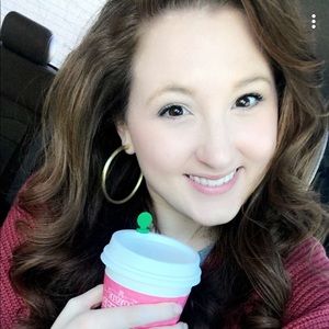 Meet your Posher, Laurel